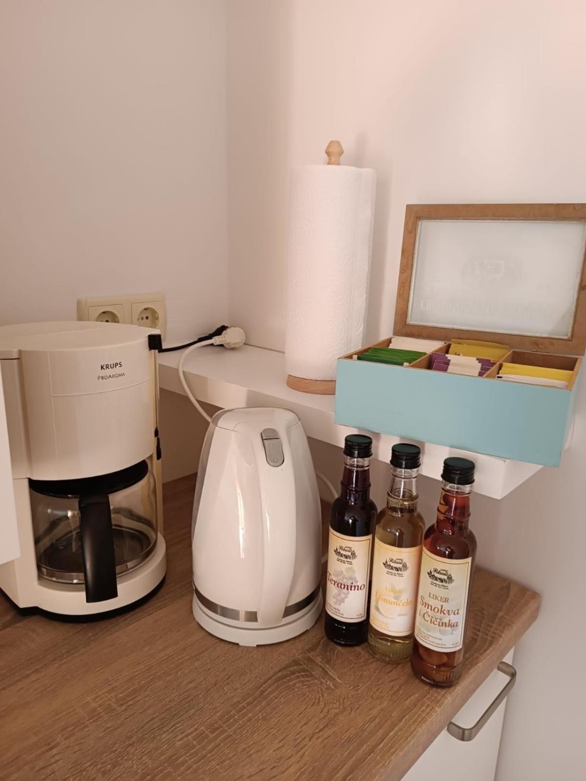 Apartments And Rooms By The Sea Palit, Rab - 5010 Rom bilde